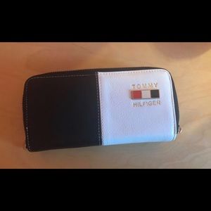 Tommy Hilfiger Wallet